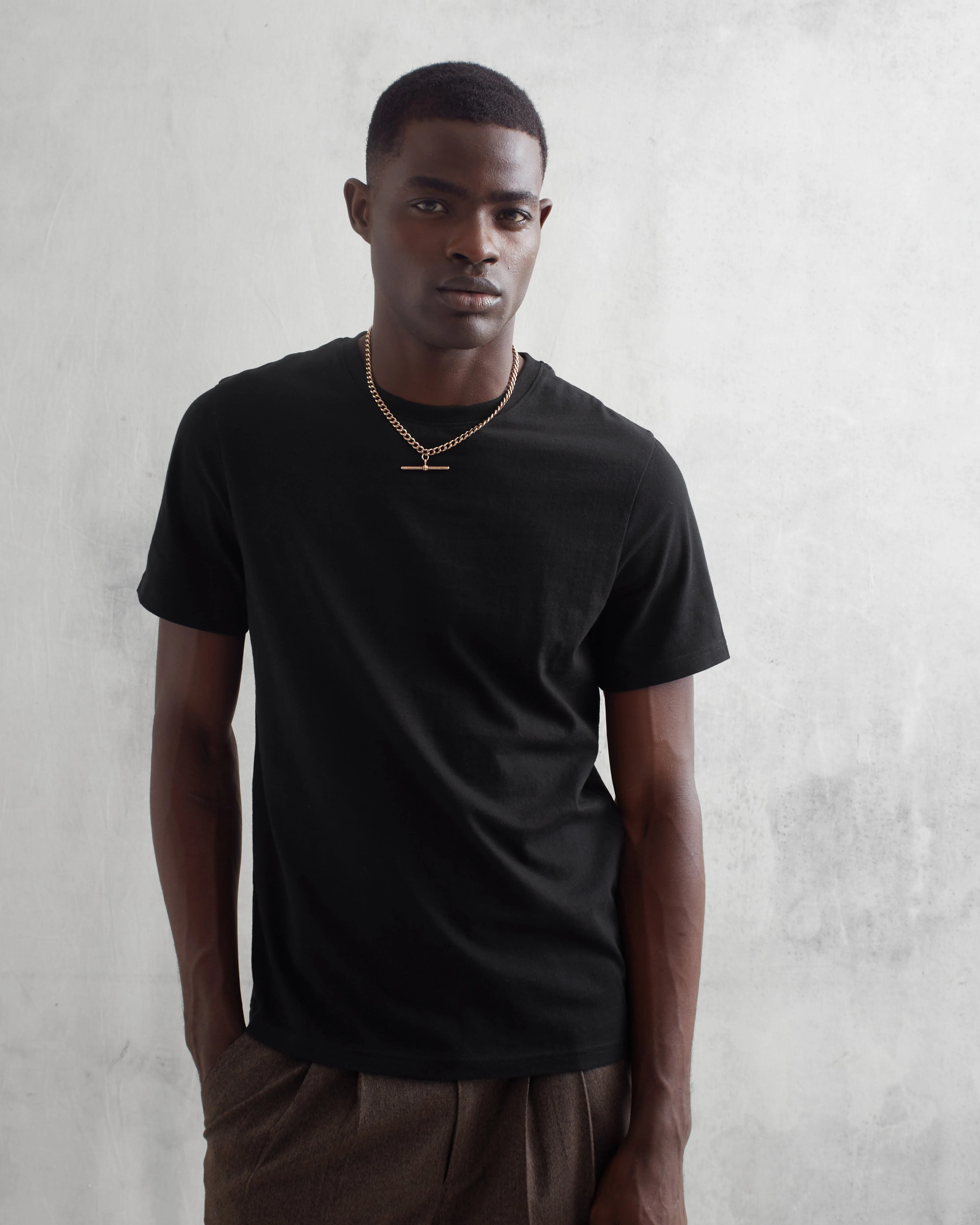 Reid - Black Organic Cotton T-Shirt - Image 2