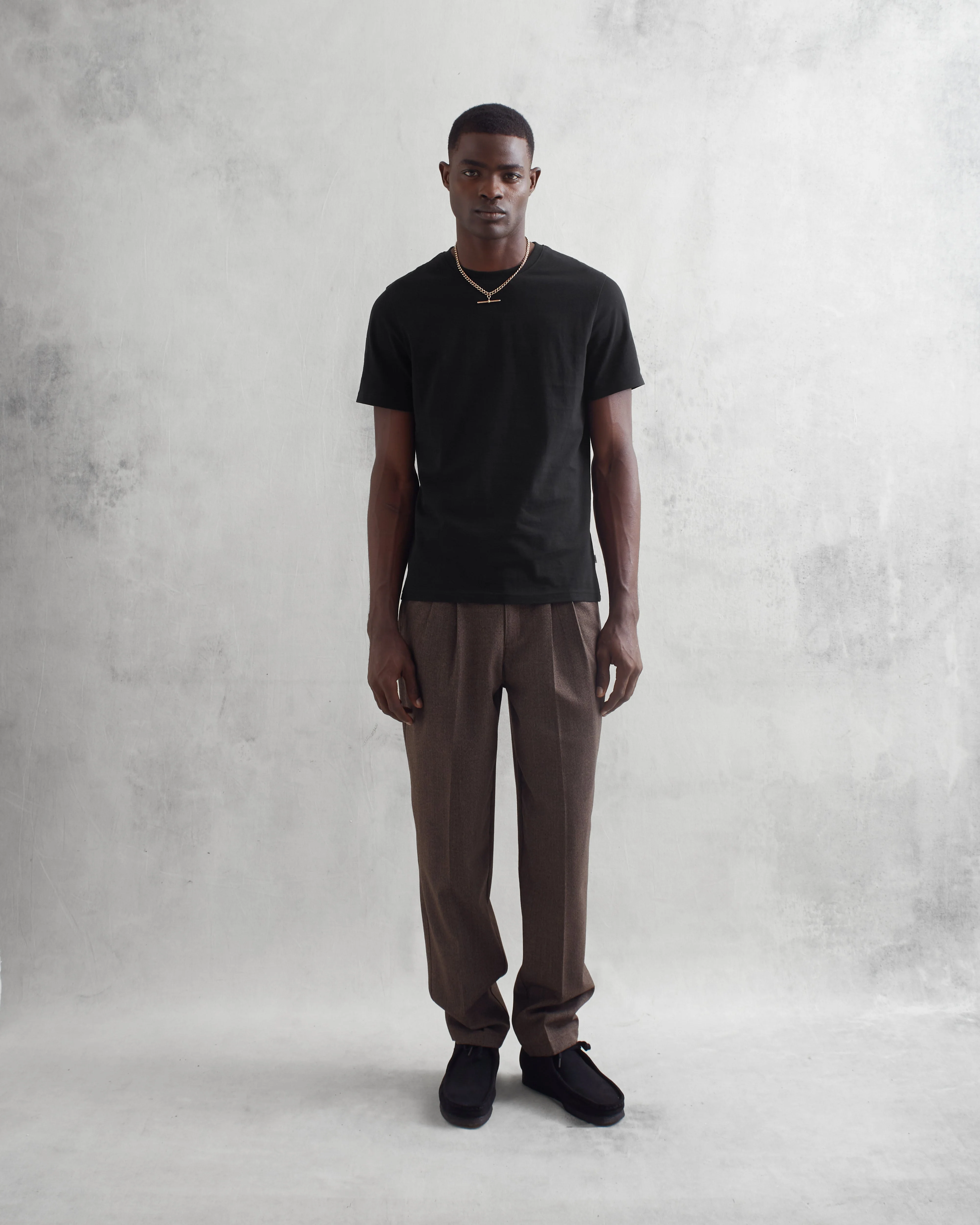 Reid - Black Organic Cotton T-Shirt - Image 3