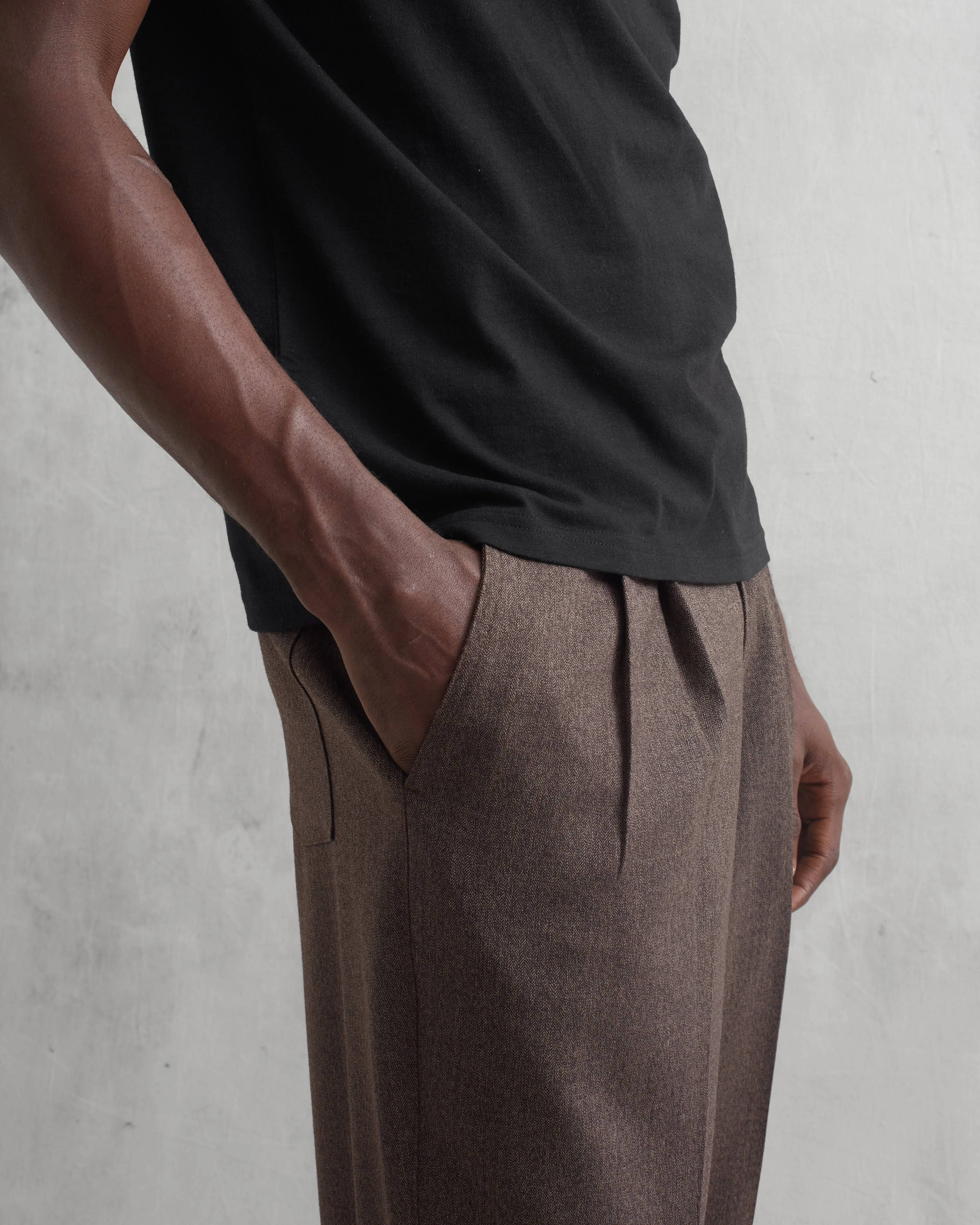 Reid - Black Organic Cotton T-Shirt - Image 4