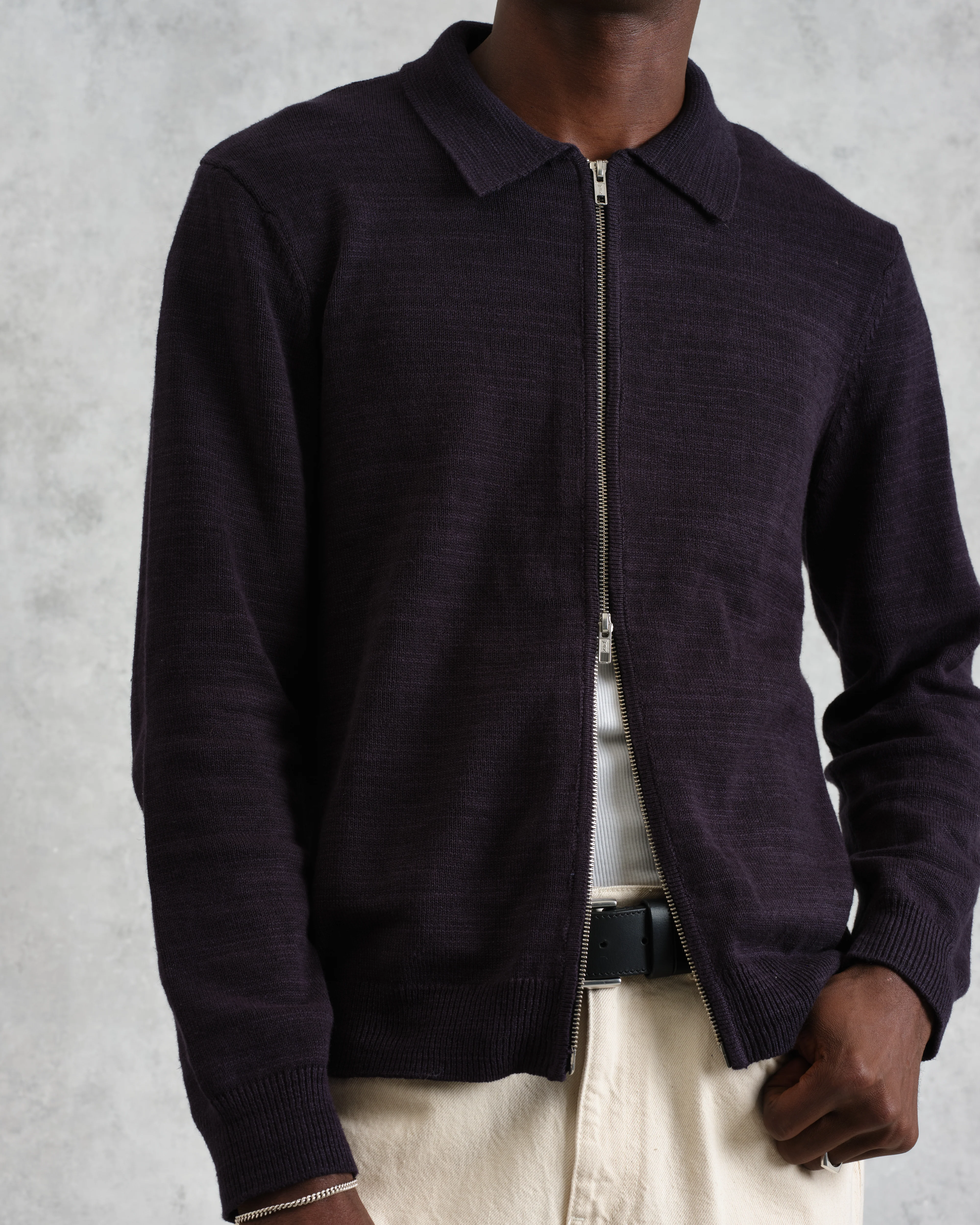 Wayfarer - Navy Slub Cotton-Linen Cardigan - Image 4