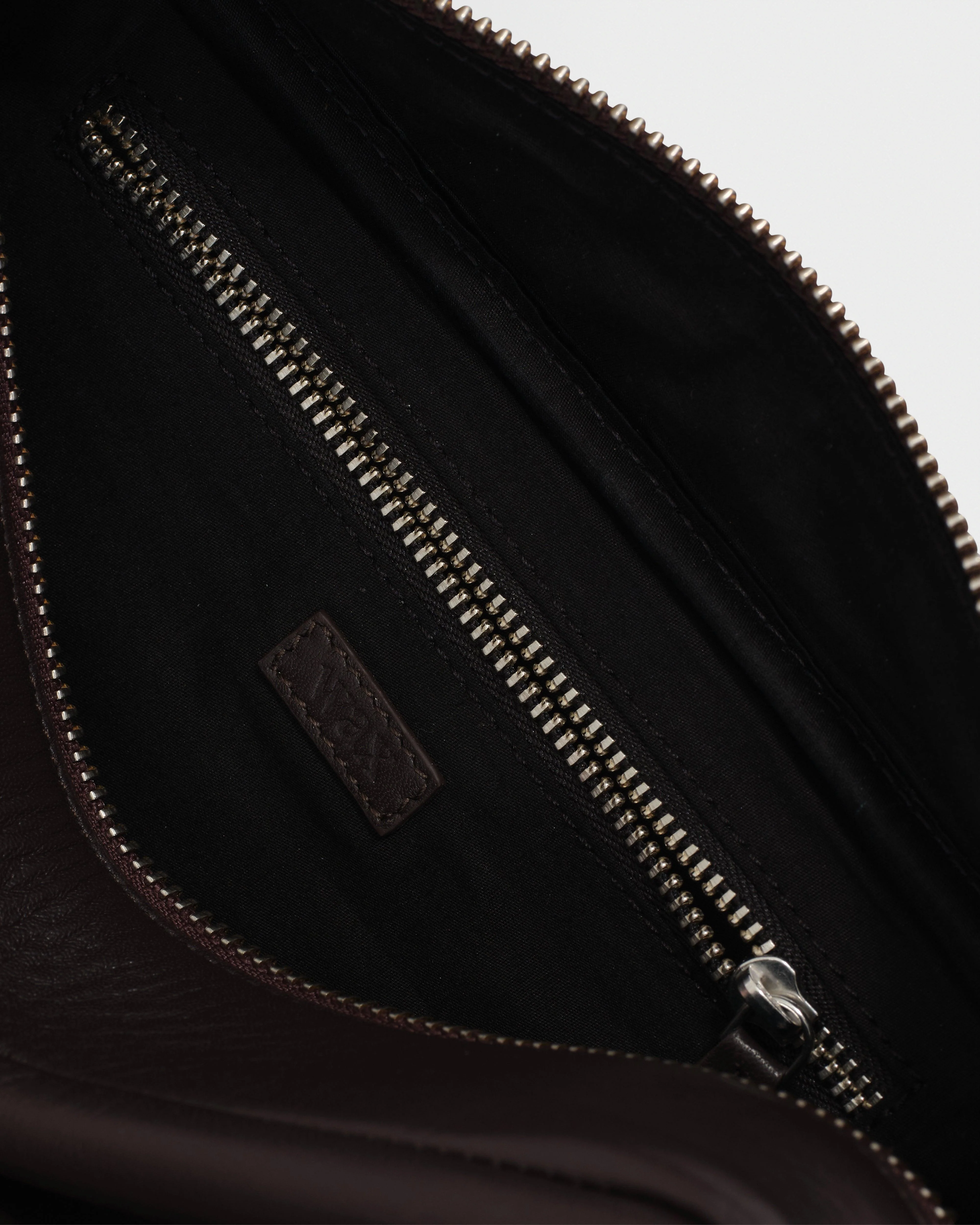 Wells - Dark Brown Grain Leather Washbag - Image 4